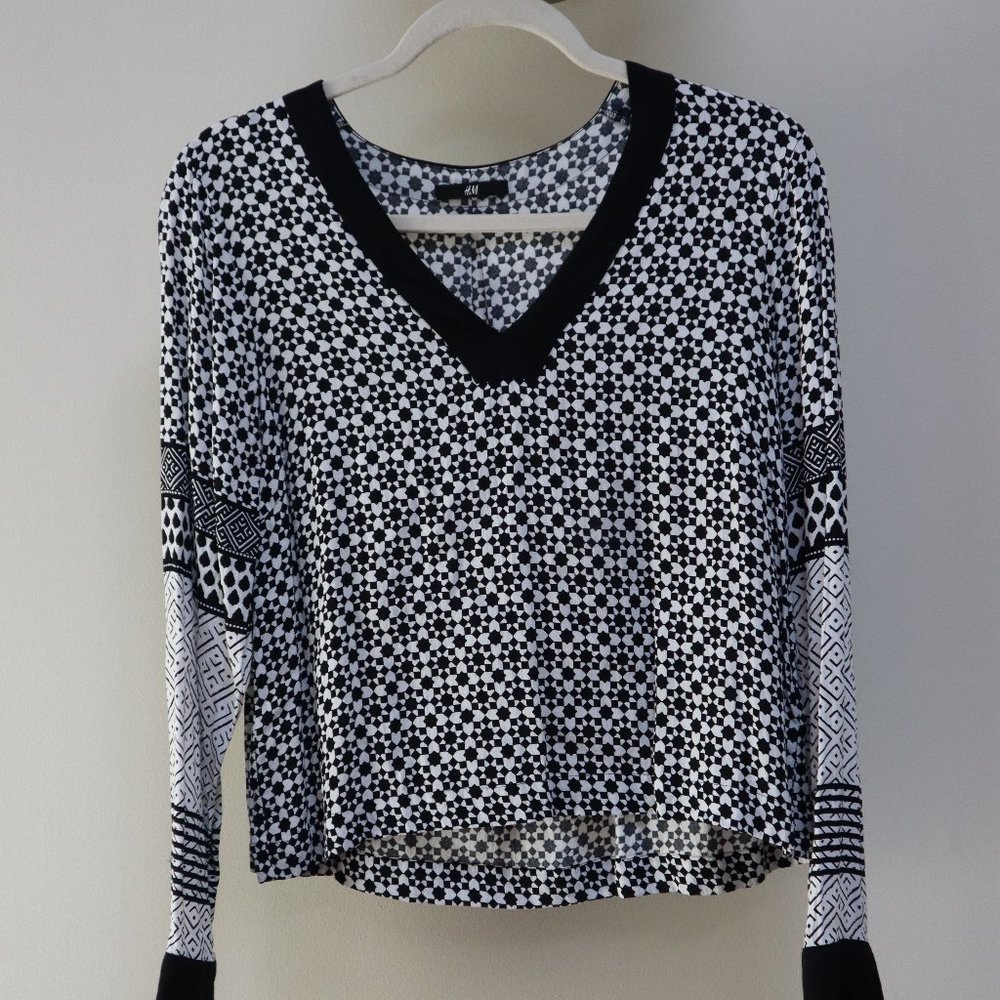 H&M Black & White Long Sleeve Shirt